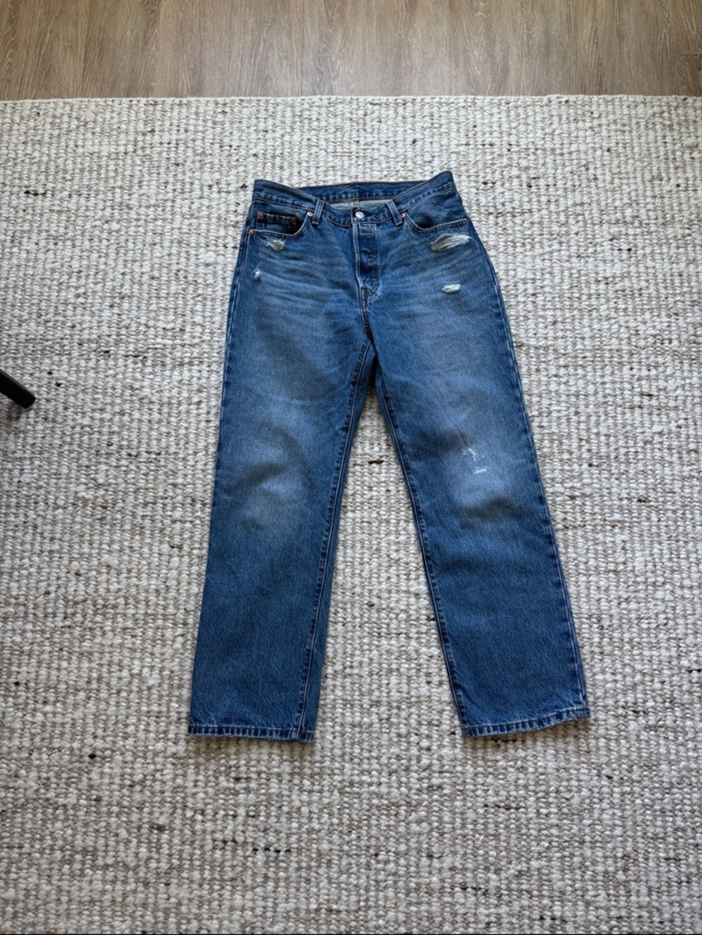 Levi’s 501 90s Jeans Vintage Wash 29x30 Straight Leg Button Fly 100% Cotton - Picture 4 of 7